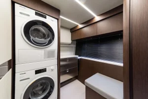 2024 galeon 700 sky power 9526242 20240830000800681 1 XLARGE