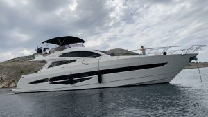 Galeon 700 Skydeck ext fotos (4) 800x450 800x450