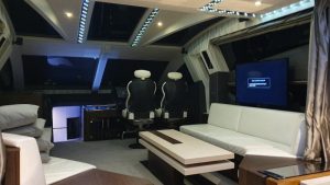 Galeon700Skydeckintfotos3 800x450 800x450