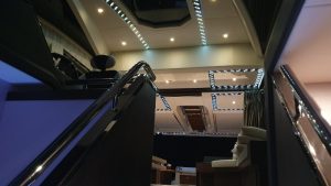 Galeon700Skydeckintfotos5 800x450 800x450